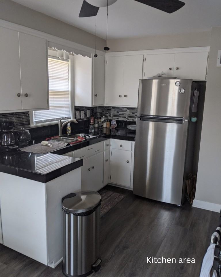 3812 N 77th St - Photo 4 of 17