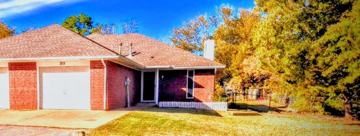 featured image of 215 Jefferson Ave Ne