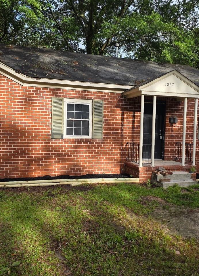 1073 Boulevard - Photo 2 of 3