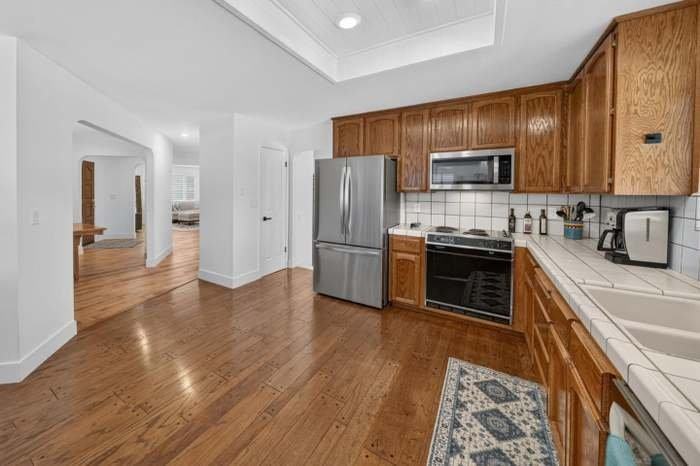 680 Ridgemark Dr - Photo 6 of 20