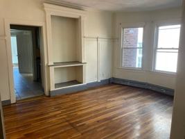 featured image of 286 Chestnut St #3