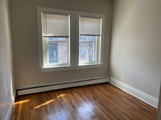 286 Chestnut St #3 - Photo 2 of 8