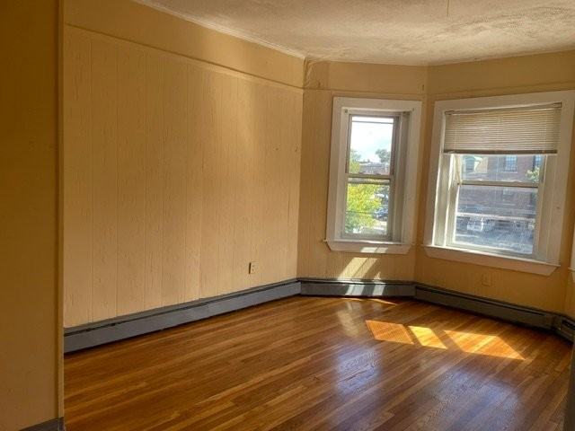 286 Chestnut St #3 - Photo 3 of 8