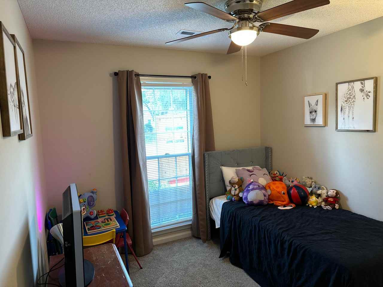 135 Towne Square Rd - Photo 5 of 18