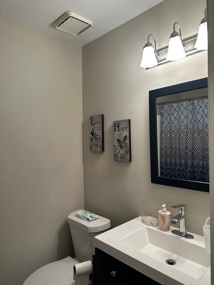 135 Towne Square Rd - Photo 7 of 18