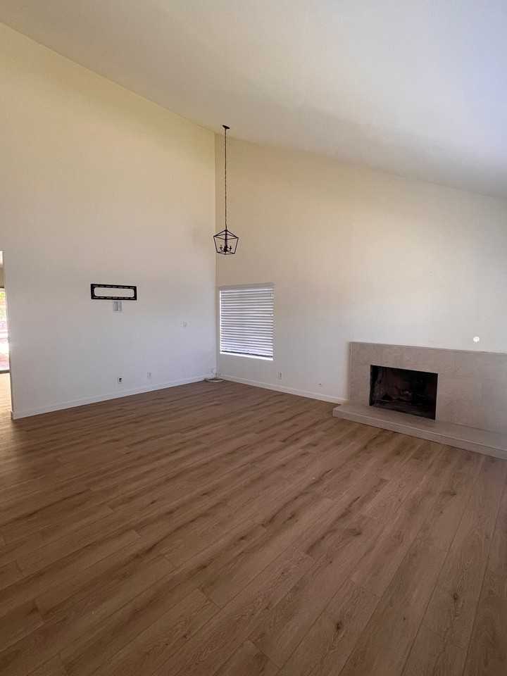 12525 Chanute St - Photo 3 of 13