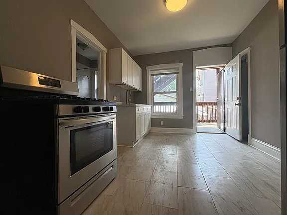 1307 N Keeler Ave #1307-1 - Photo 7 of 13