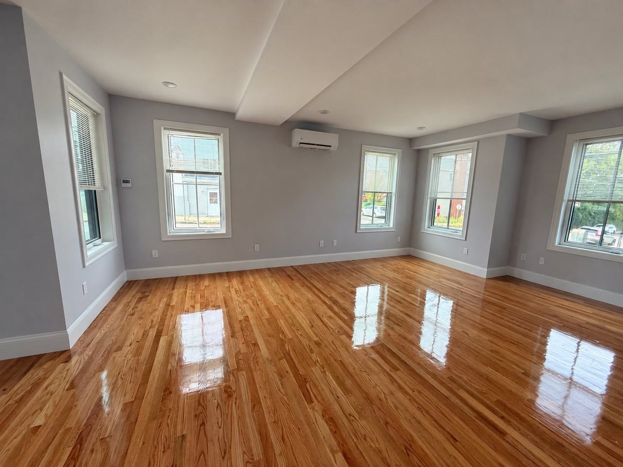 26 Alfred St #1 - Photo 5 of 18