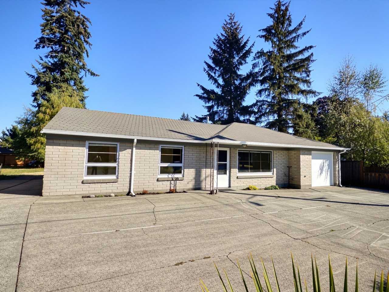 1314 N 188th St - Photo 3 of 18