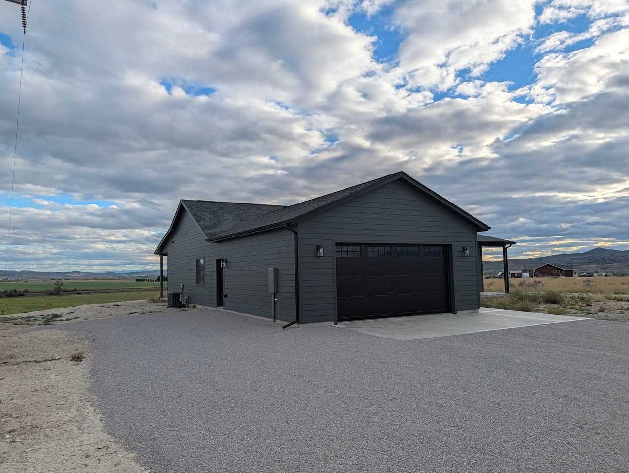 189 Skyview Ln - Photo 2 of 15