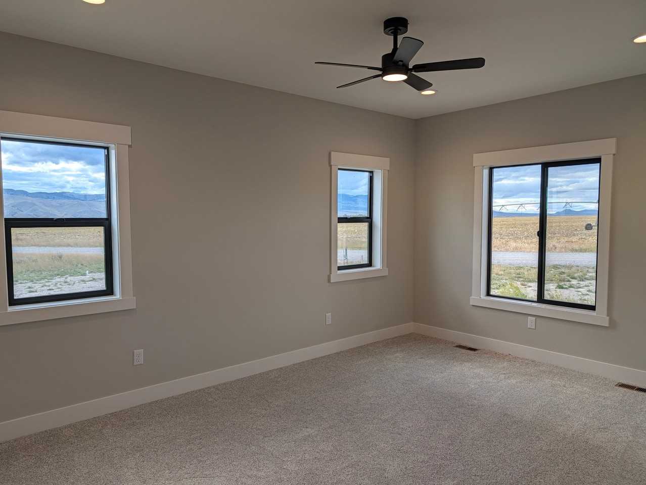 189 Skyview Ln - Photo 6 of 15