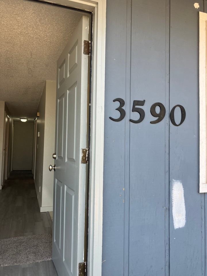 3590 Concord St - Photo 2 of 16