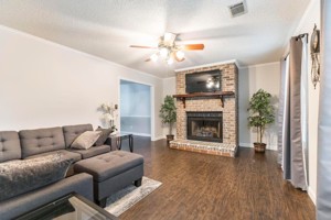 featured image of 132 Sussex Dr