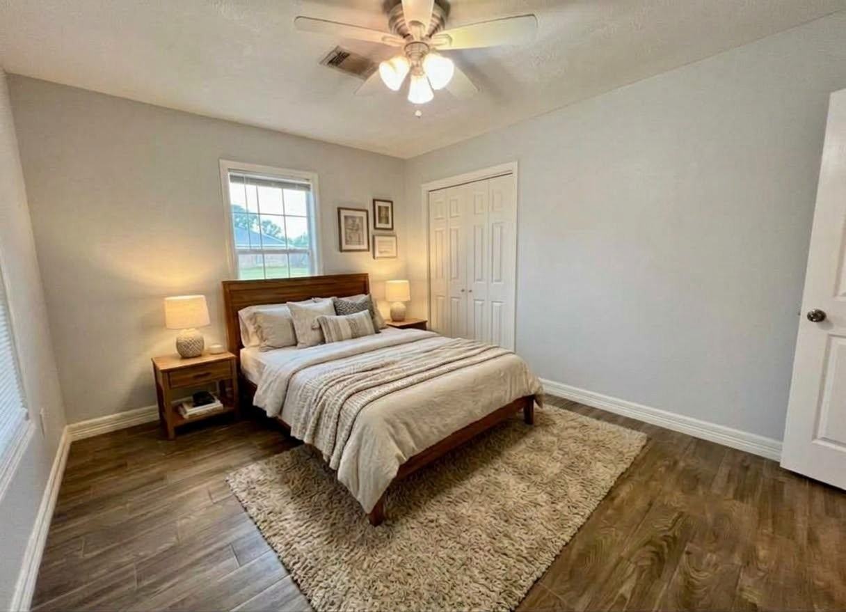 1511 Evelyn St - Photo 6 of 12