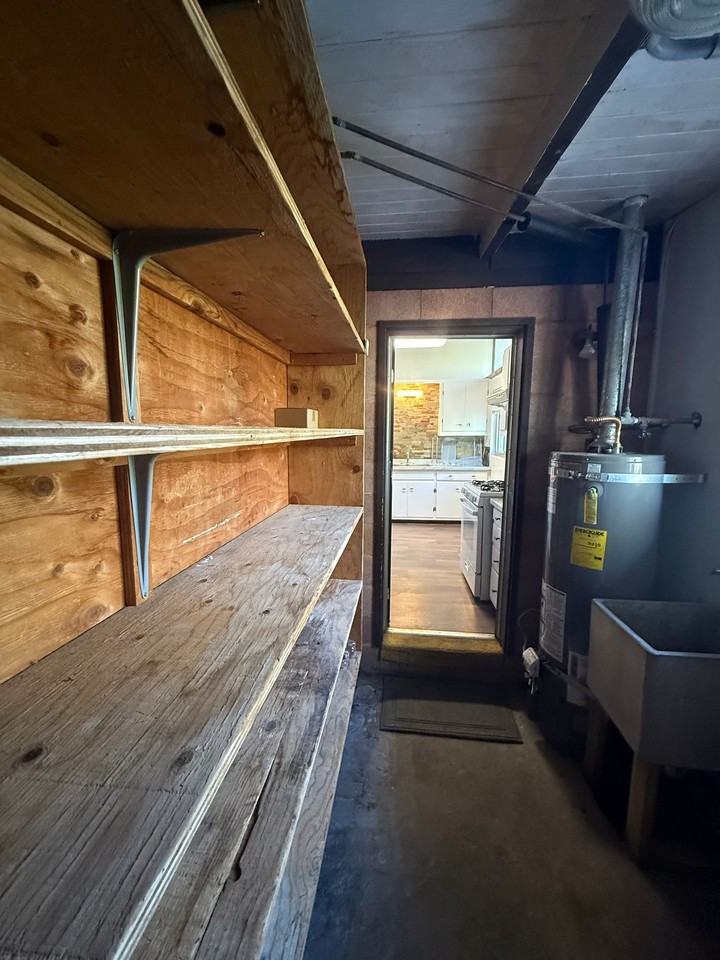 259 Brook Rd - Photo 5 of 18