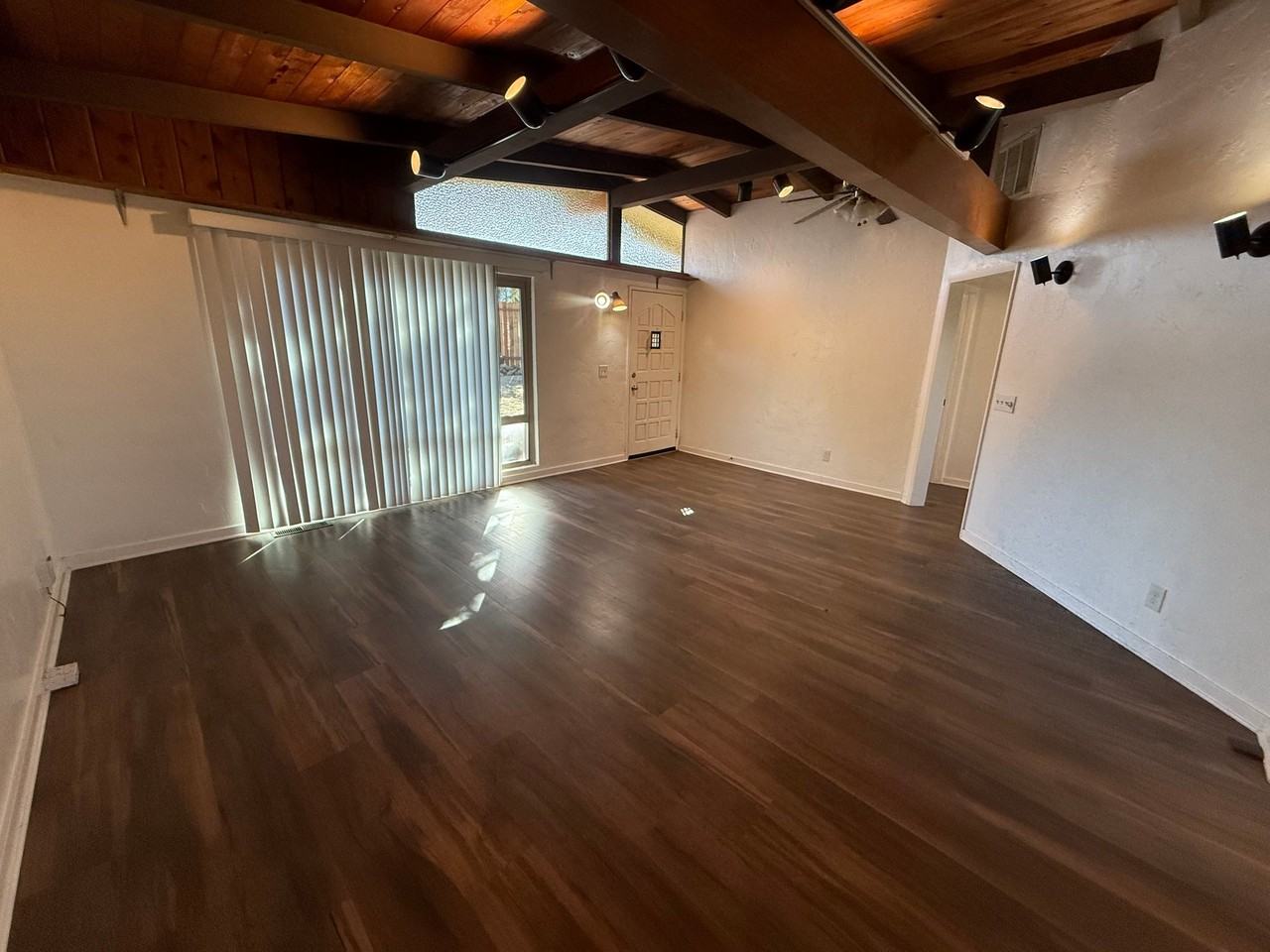 259 Brook Rd - Photo 7 of 18