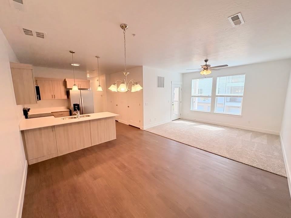 4664 Sw #S203 - Photo 2 of 14