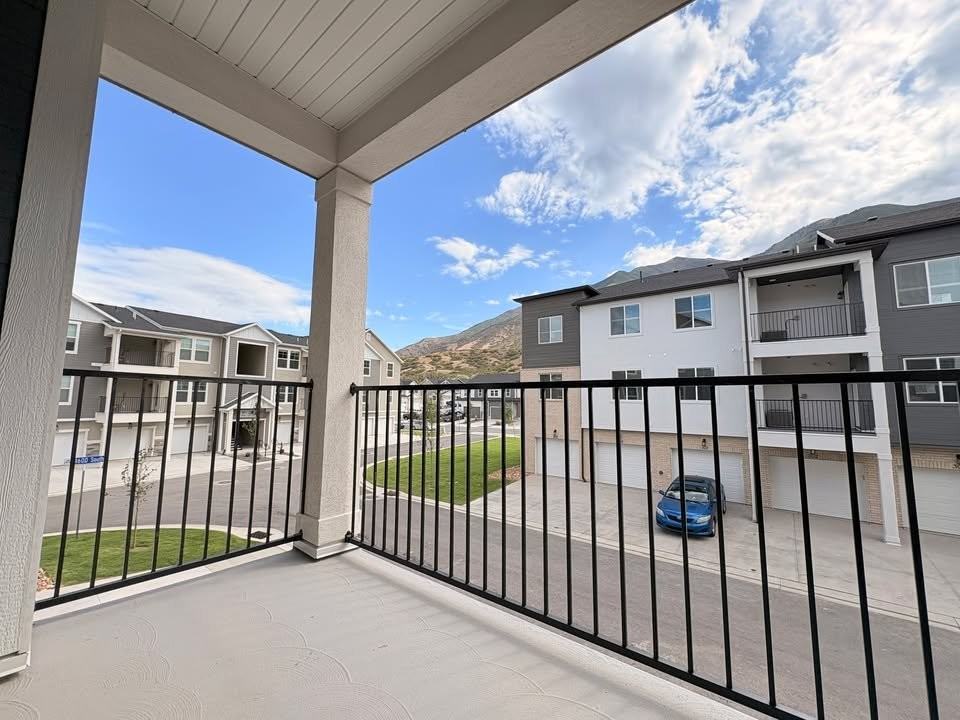 4664 Sw #S203 - Photo 4 of 14