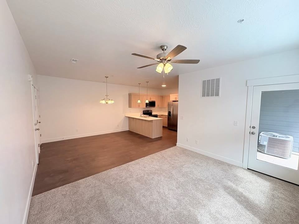 4664 Sw #S203 - Photo 5 of 14