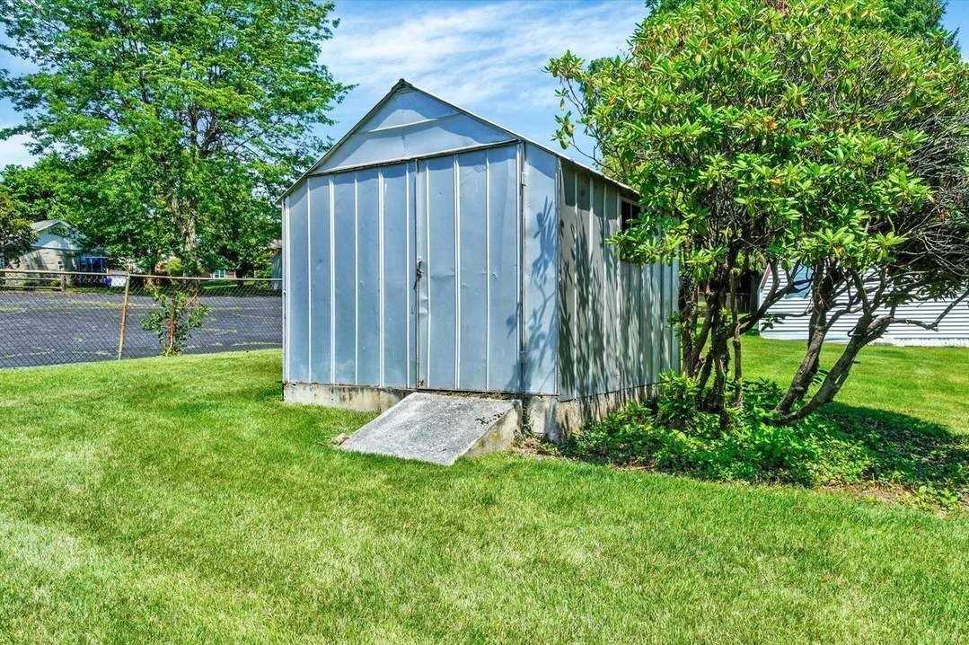 1610 N East St - Photo 2 of 20