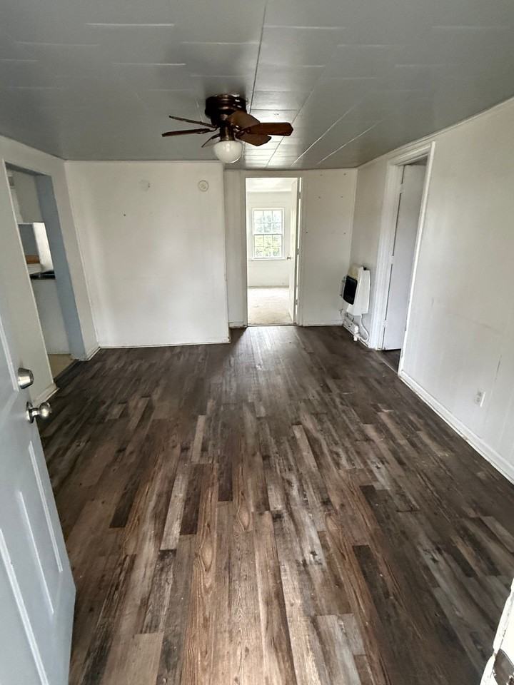 106 Holmes Dr