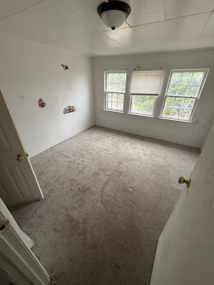 106 Holmes Dr - Photo 5 of 5