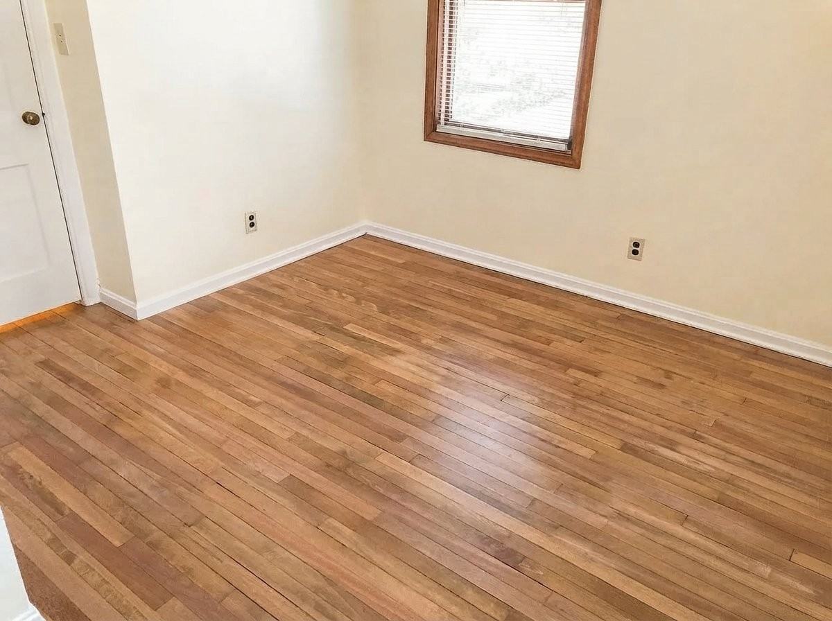 372 Olive St - Photo 5 of 5