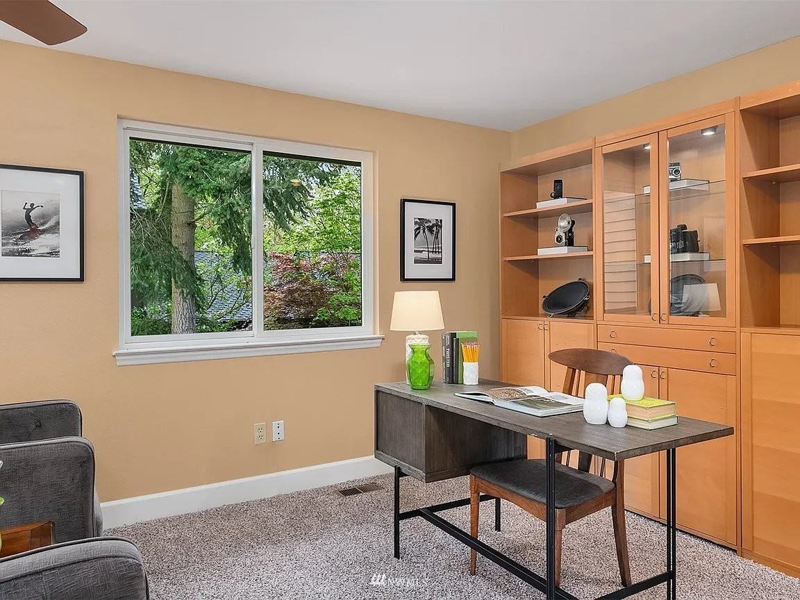 15871 Northup Way - Photo 5 of 20