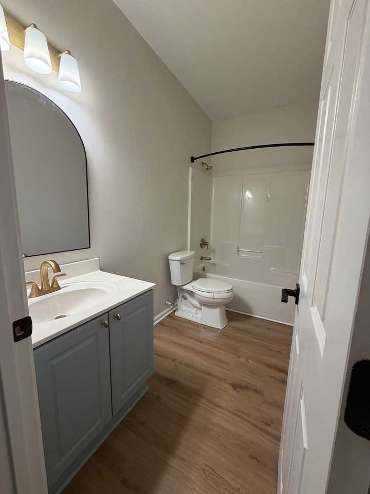 209 Sand Pebble Dr Se - Photo 5 of 10