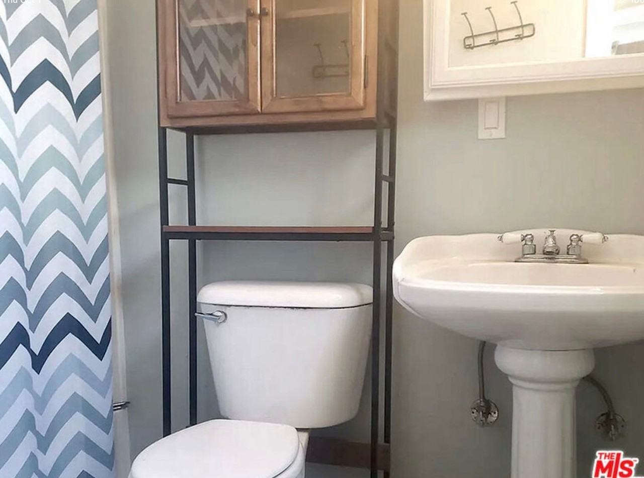 7116 W 91st St - Photo 5 of 17