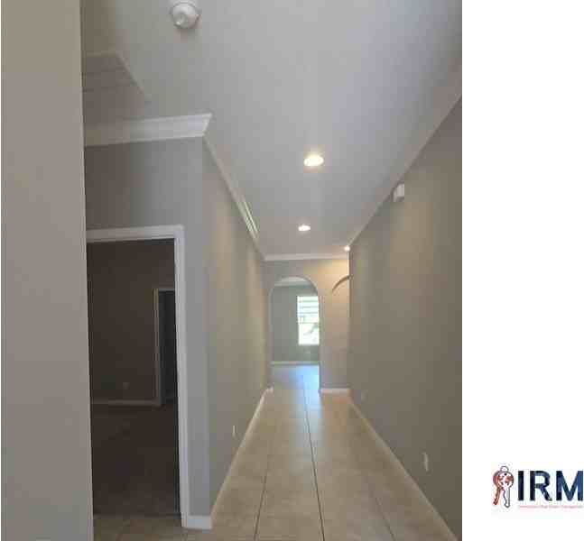 7548 Loon Ave - Photo 2 of 10