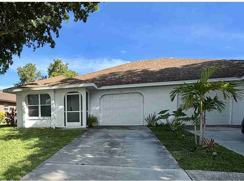 1241 Se 8th Ter - Photo 3 of 41