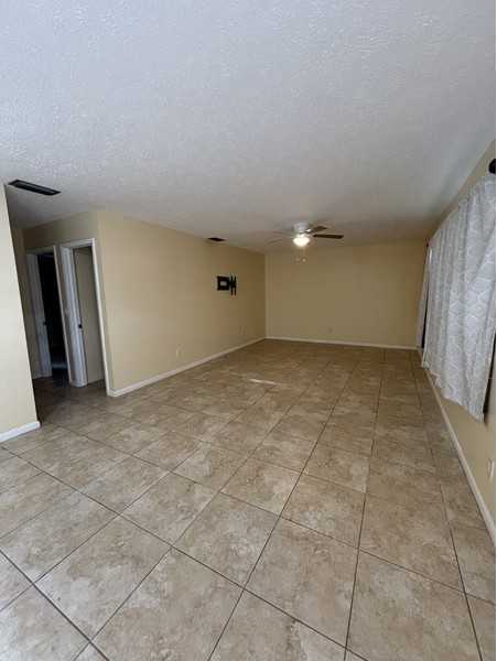 4104 Se 12th Pl #3 - Photo 7 of 26