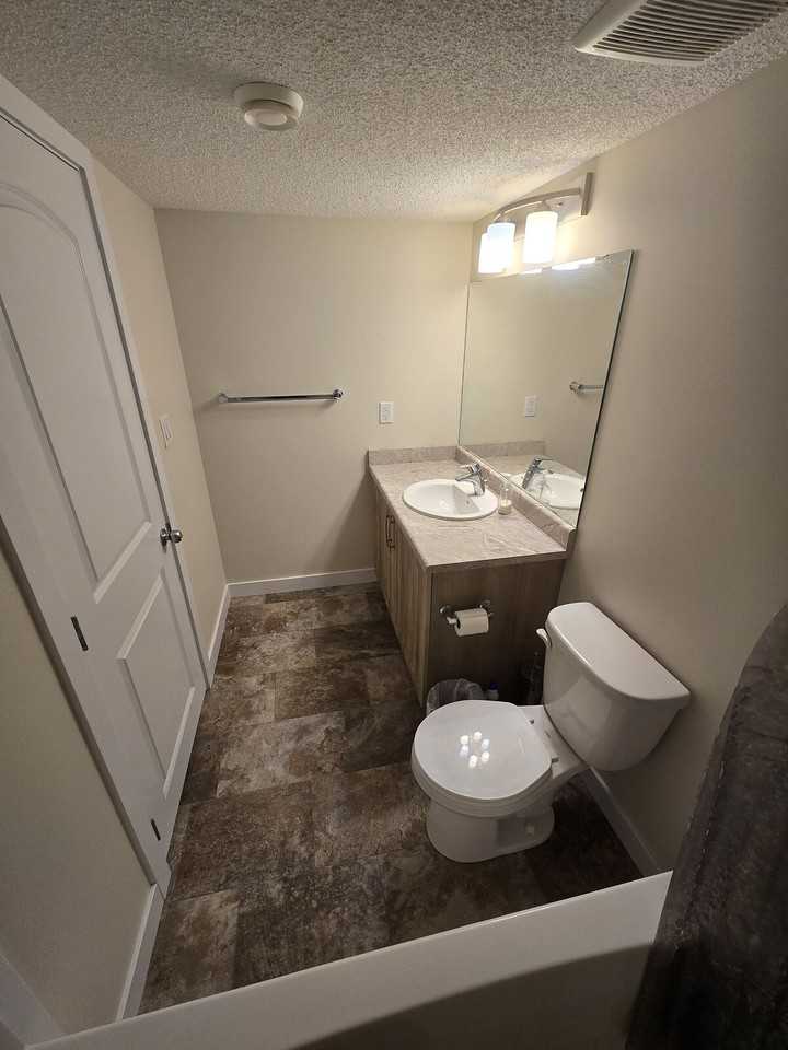 42 Ebbers Close Nw - Photo 3 of 10