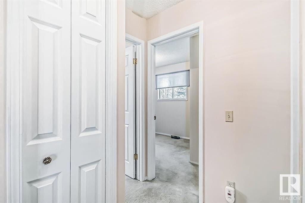 3722 34a Ave Nw - Photo 3 of 26