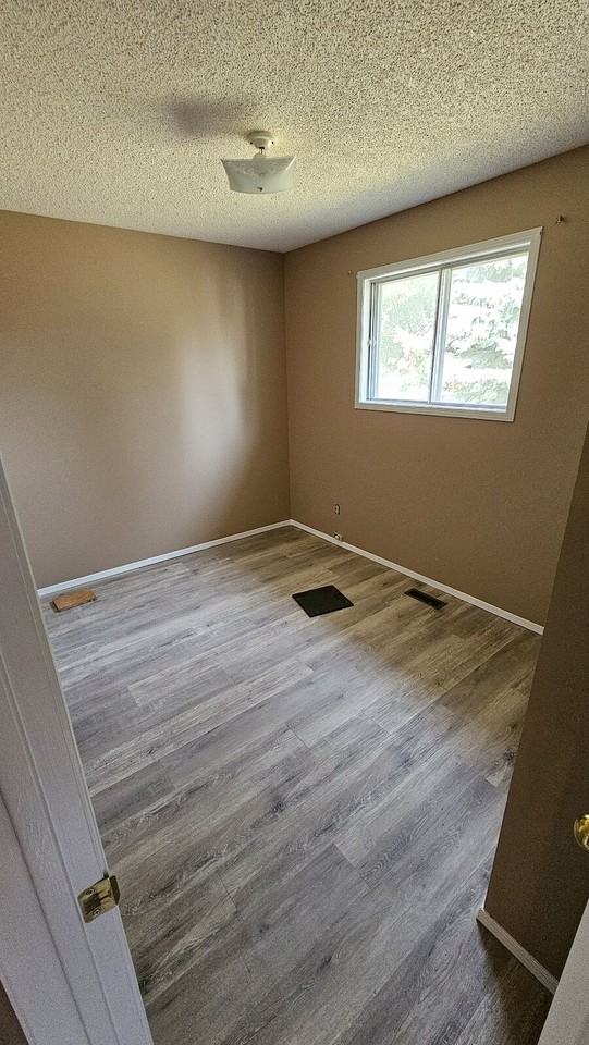 3722 34a Ave Nw - Photo 7 of 26