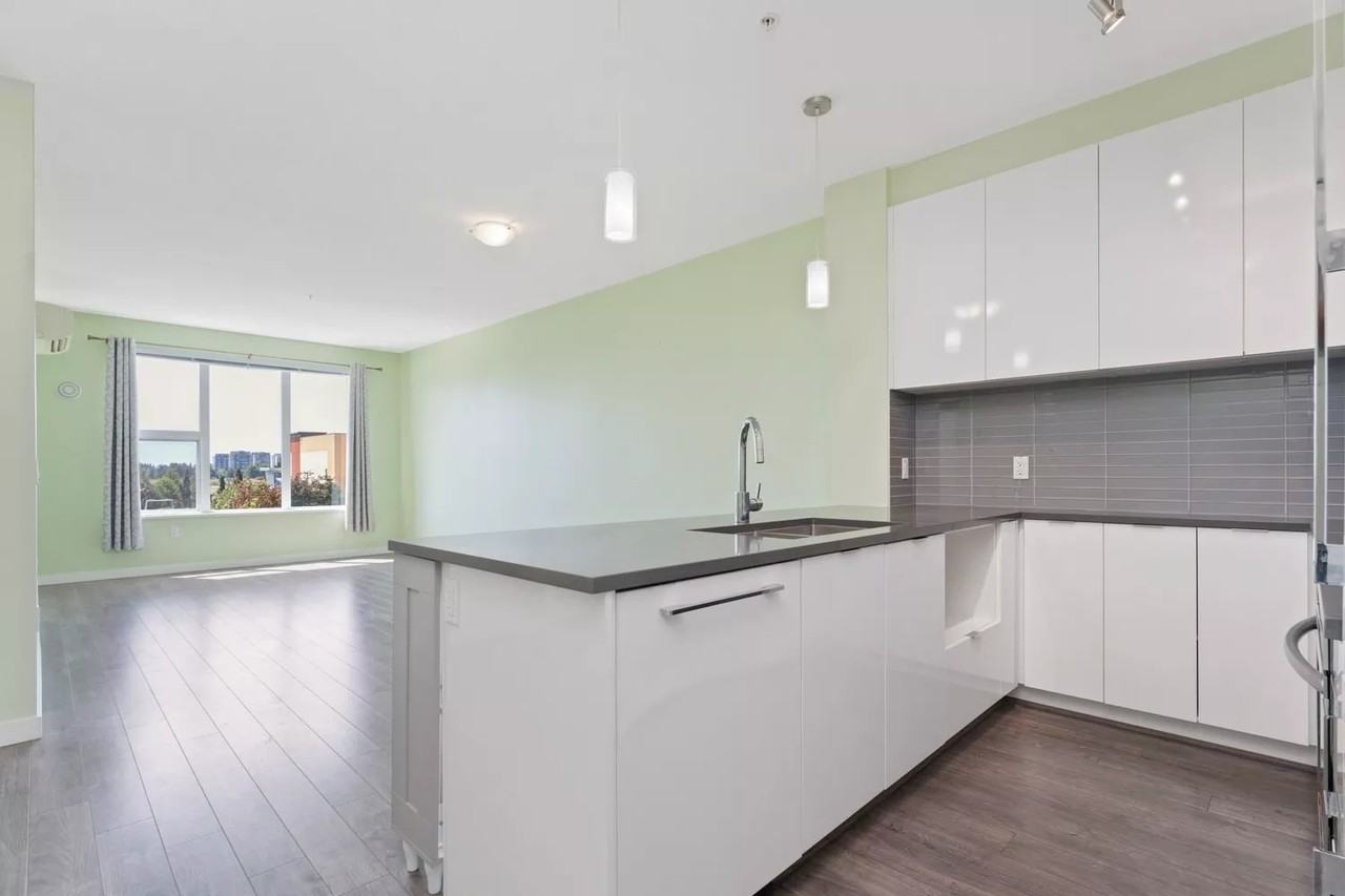 9399 Alexandra Road #302 - Photo 5 of 17