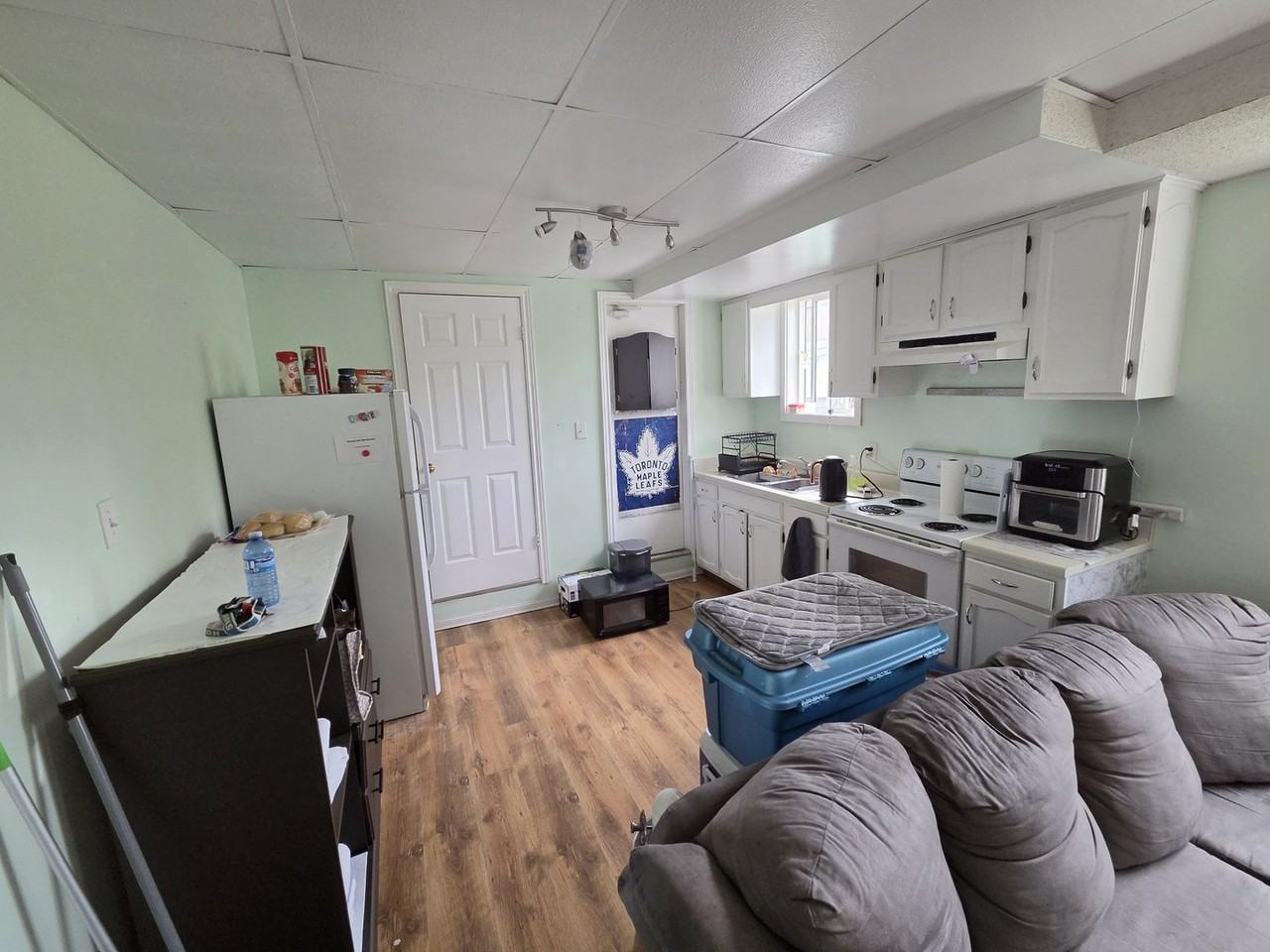 113 Stevenson St S - Photo 3 of 8