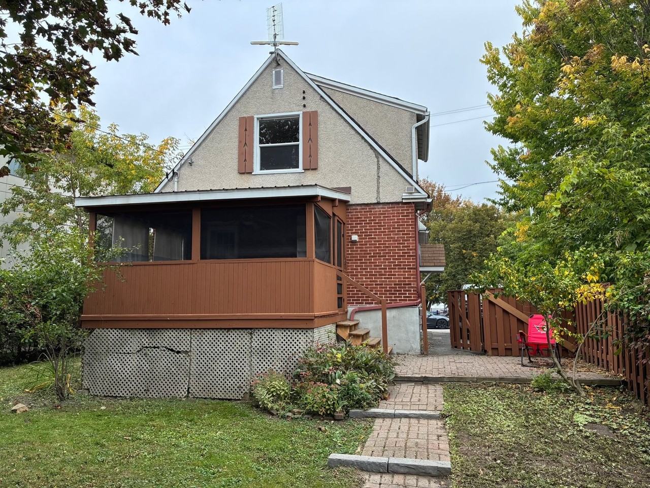 378 Byron Ave - Photo 2 of 19
