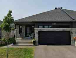 featured image of 738 Azure St