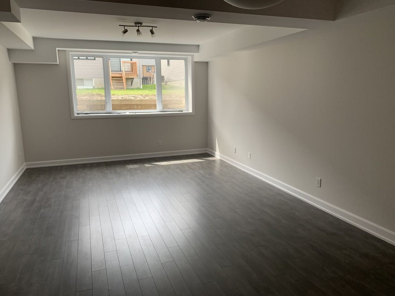 738 Azure St - Photo 3 of 15