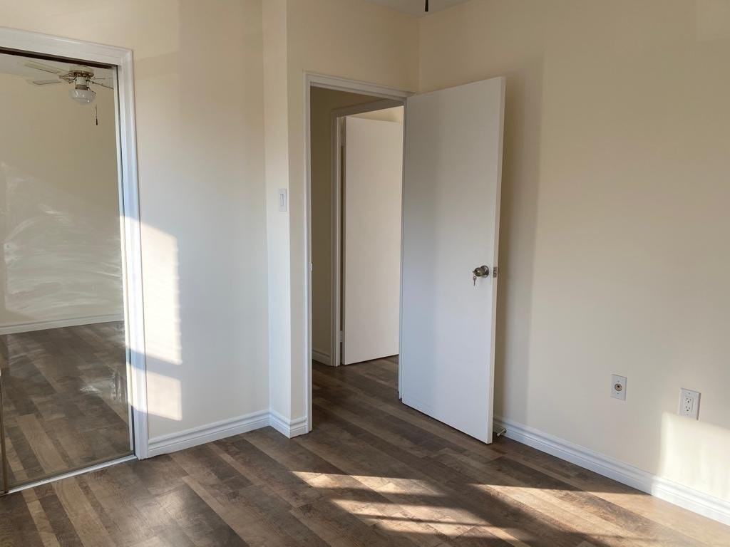 8 Kingsbridge Crt - Photo 2 of 10