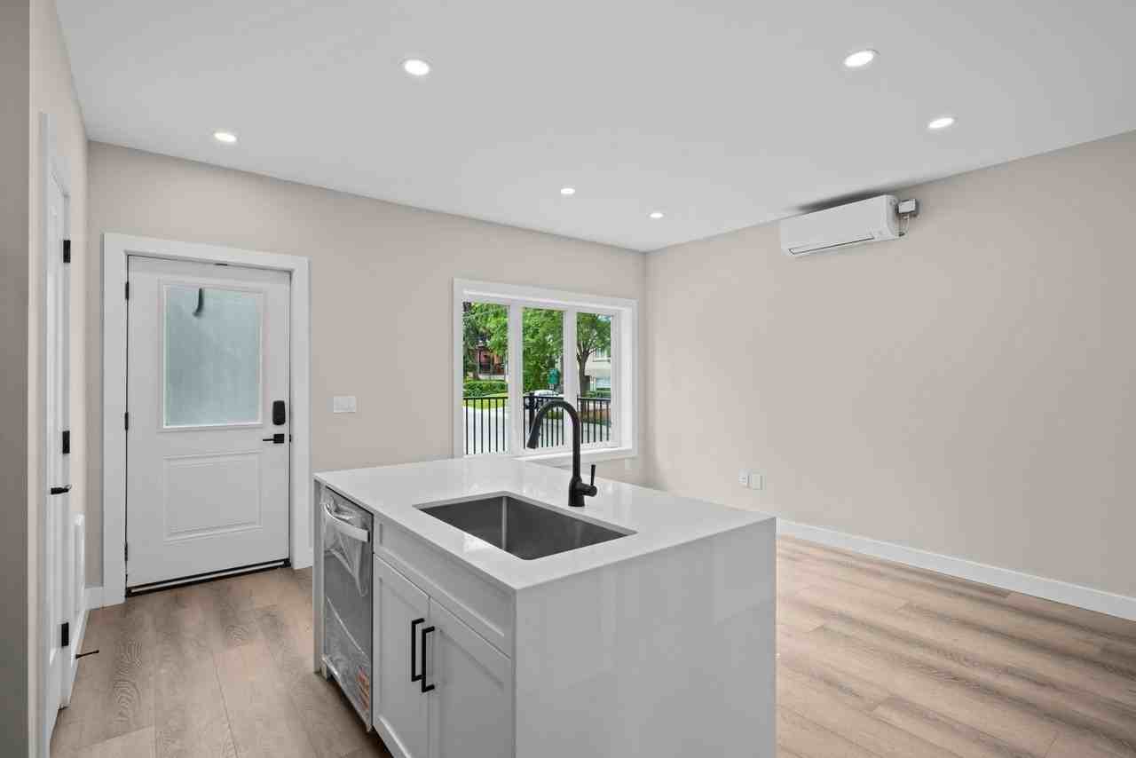 331 Bloomfield Ave - Photo 6 of 13