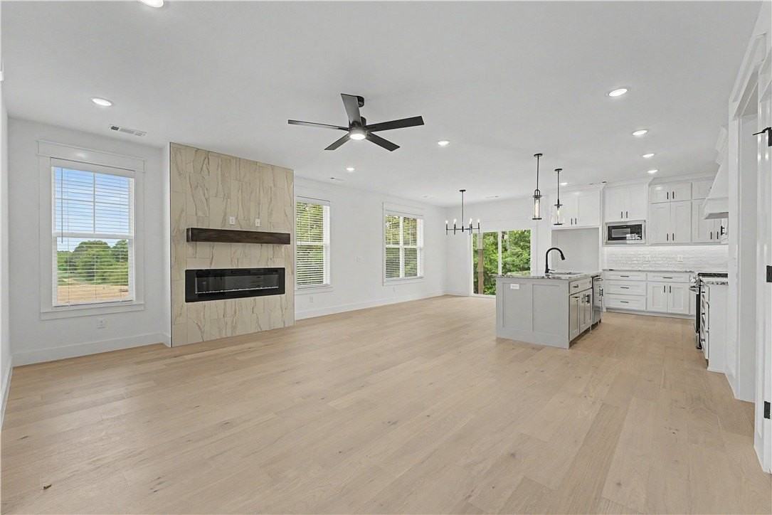 6603 SW Crabapple Street - Photo 2 of 34