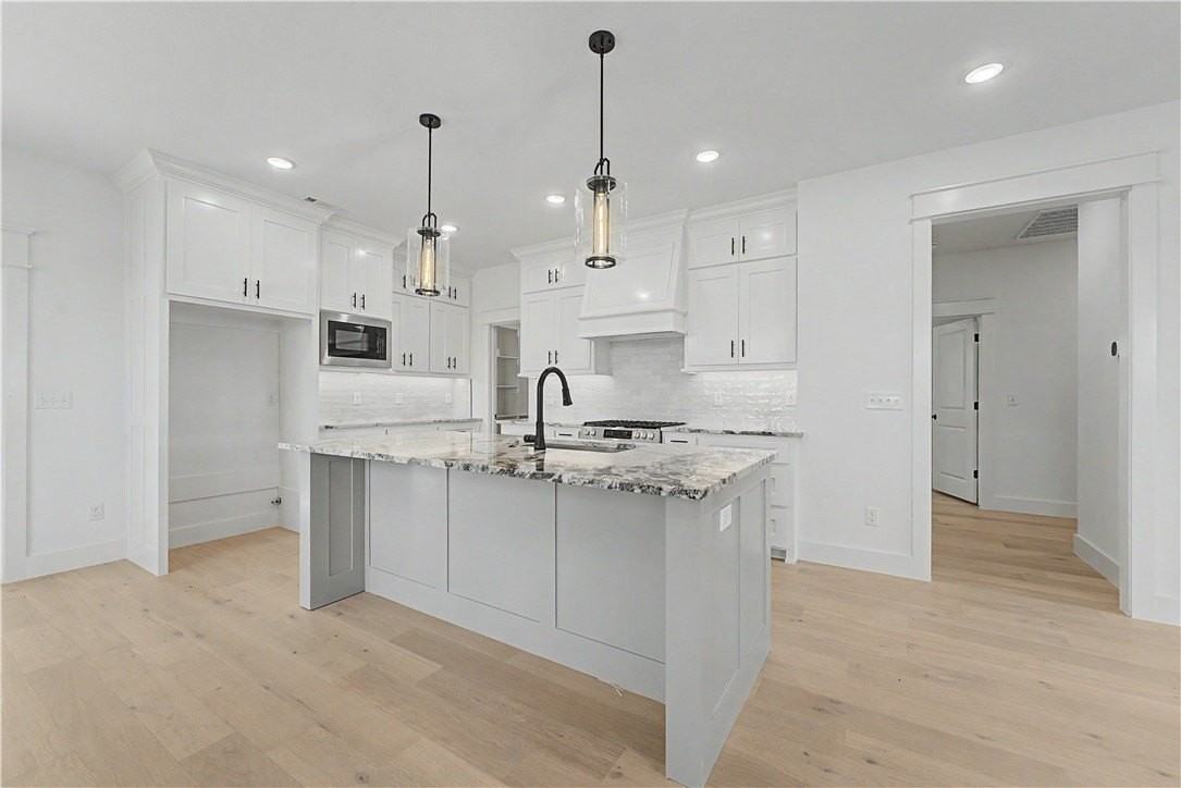 6603 SW Crabapple Street - Photo 5 of 34
