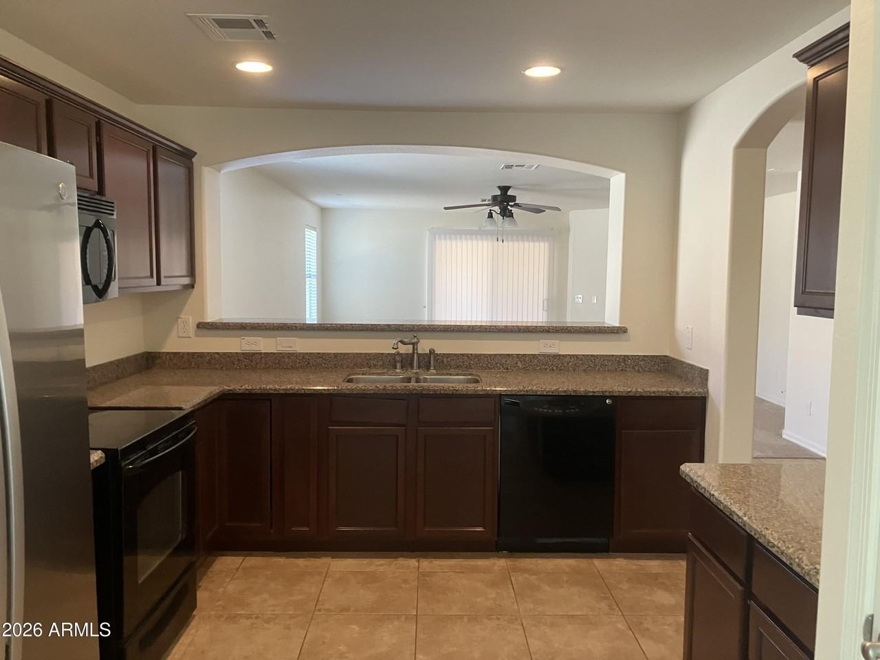 4054 E Los Altos Dr - Photo 4 of 10