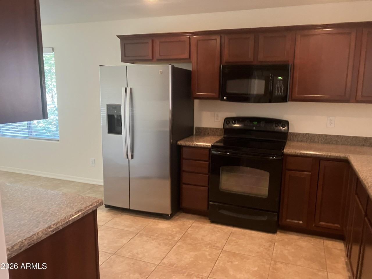 4054 E Los Altos Dr - Photo 5 of 10