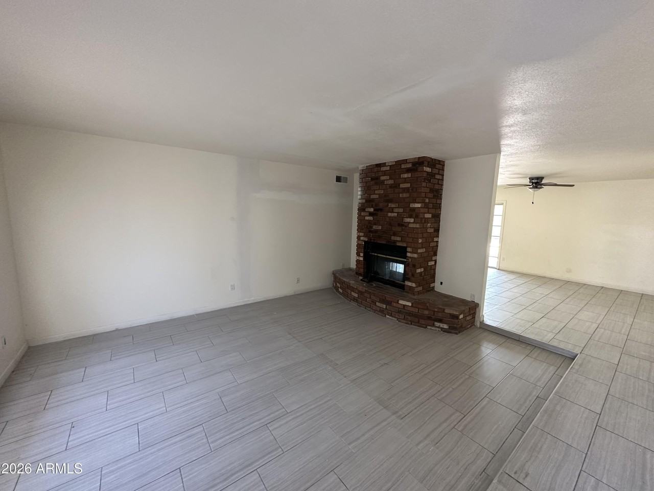 5201 W Ironwood Dr - Photo 2 of 14
