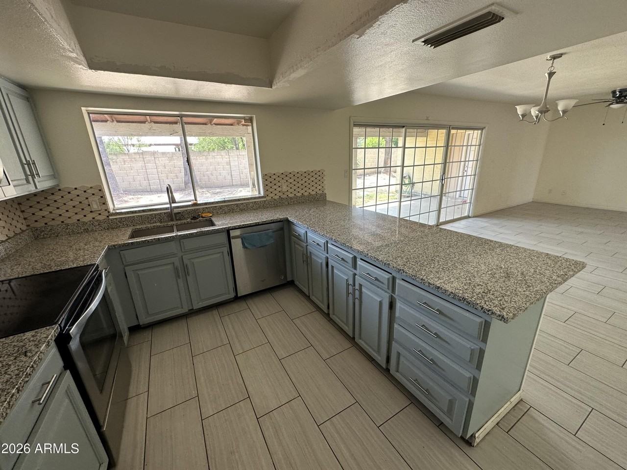 5201 W Ironwood Dr - Photo 6 of 14