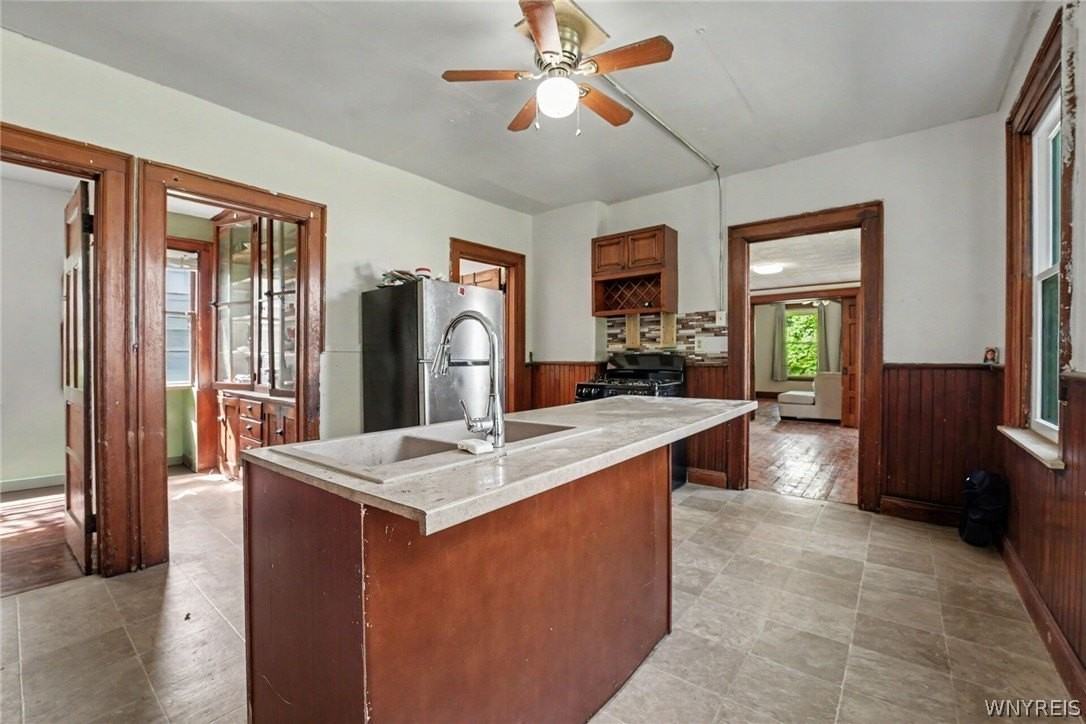 59 Edna Pl - Photo 2 of 26